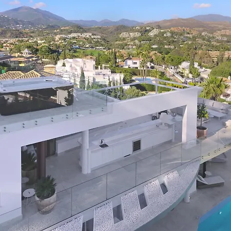 Villa Luxury With Jacuzzis Near Puerto Banus *