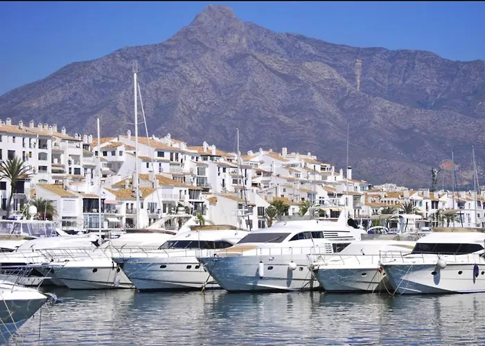 Villa Luxury With Jacuzzis Near Puerto Banus