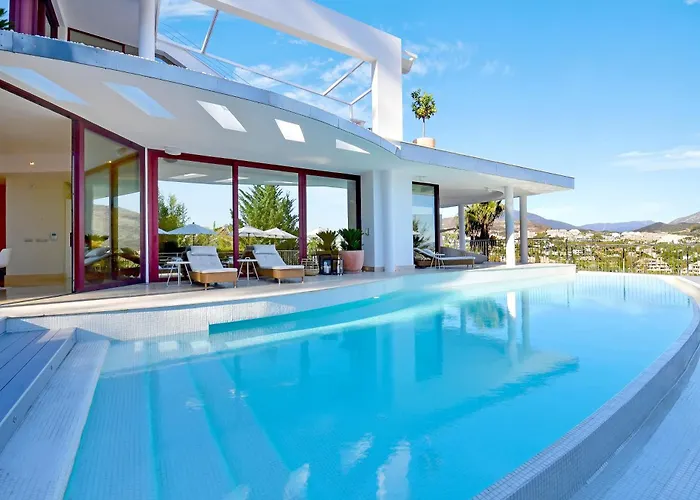 Villa Luxury With Jacuzzis Near Puerto Banus