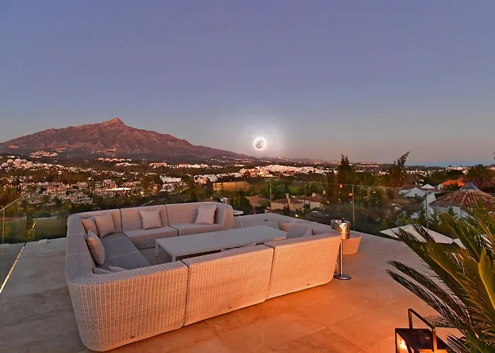 Luxury With Jacuzzis Near Puerto Banus Marbella