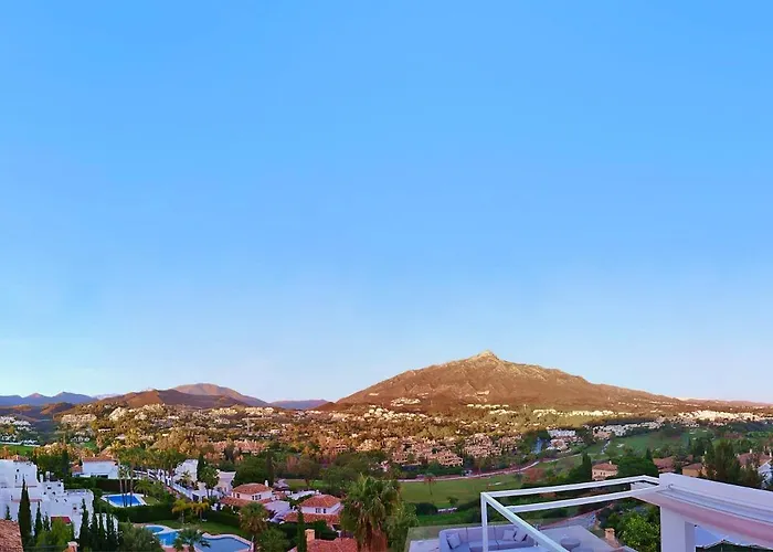 Villa Luxury With Jacuzzis Near Puerto Banus *